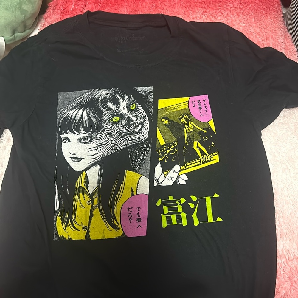 6 anime shirts all size small in men